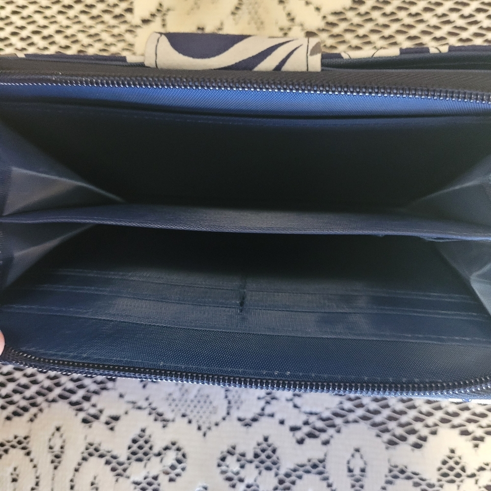 NWT Wallet and Bag Set - Picture 4 of 6